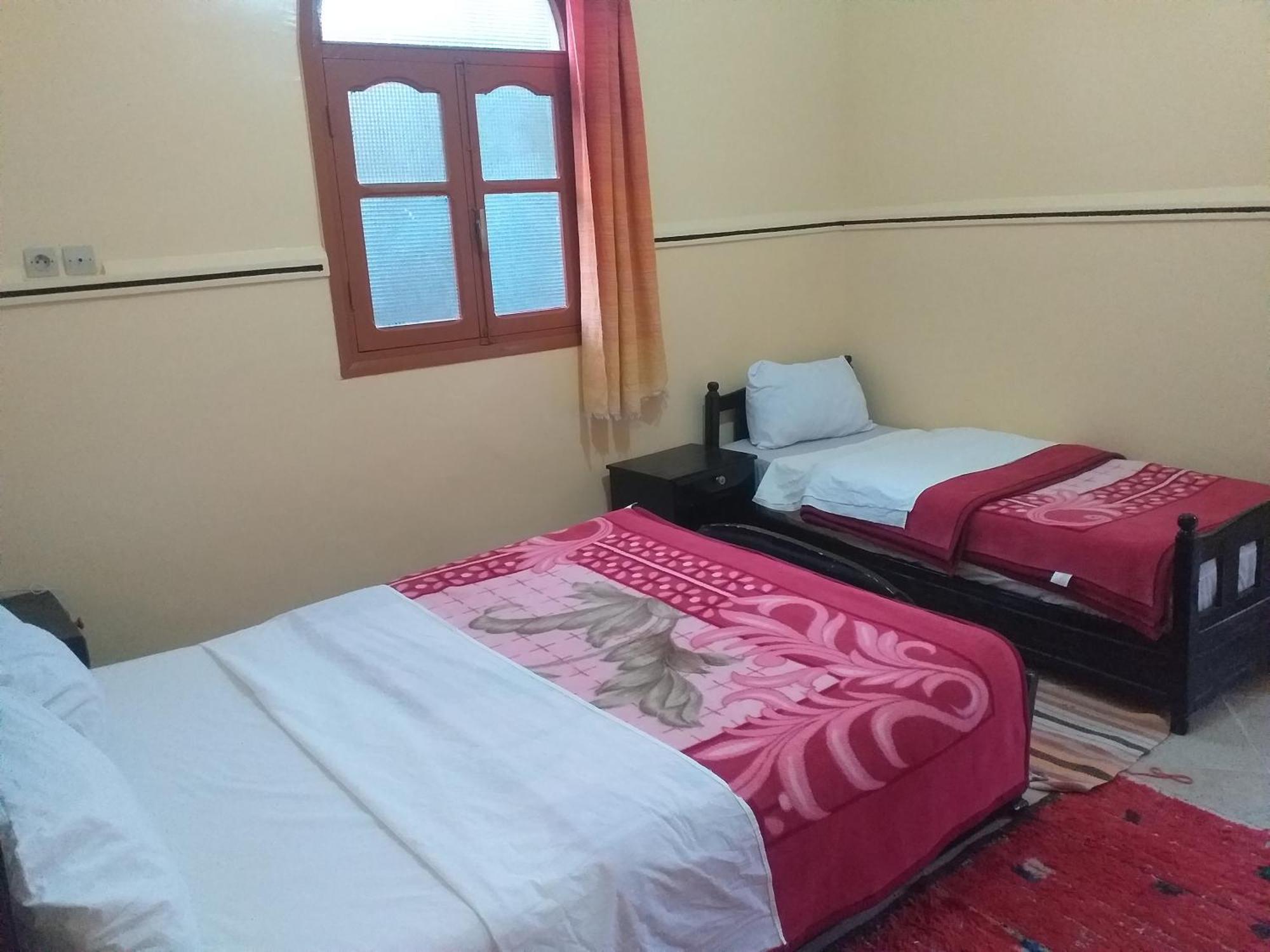 Kasbah Hotel Camping Jurassique Ifri Quarto foto